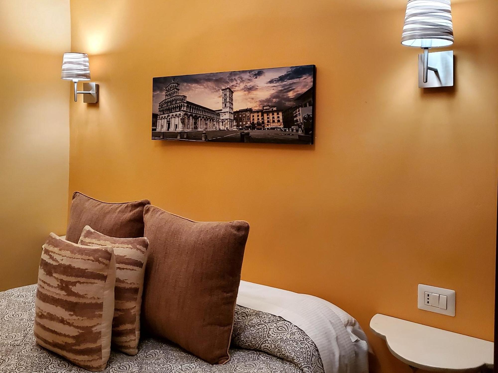 Residenza Fillanfi Otel Lucca Oda fotoğraf